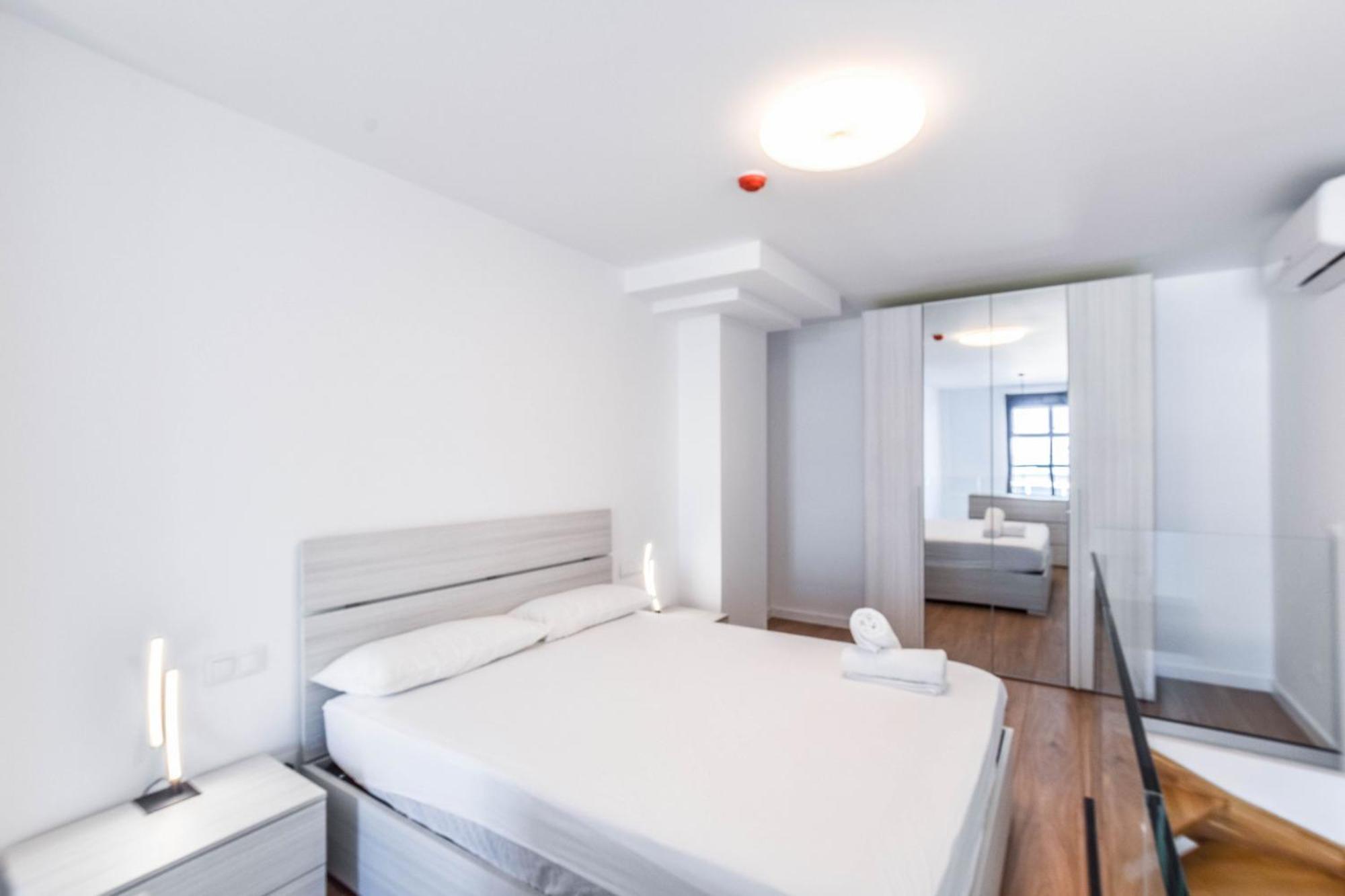 Apartamentos Reformados Con Garajes Incluido San Sebastián de los Reyes Eksteriør billede